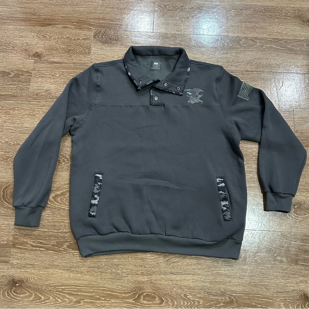 NRA Sweatshirt Mens XXL Pullover 1/4 Snap Button Mock Neck Grey Camo Patriotic